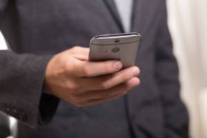 Екатеринбуржцы, заплатившие за iPhone, получили сообщения об отмене заказов